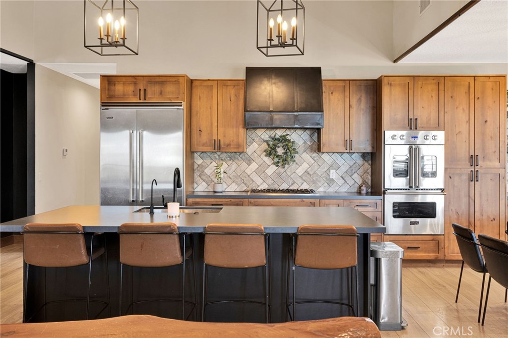 5548 Locarno Property Photo 41