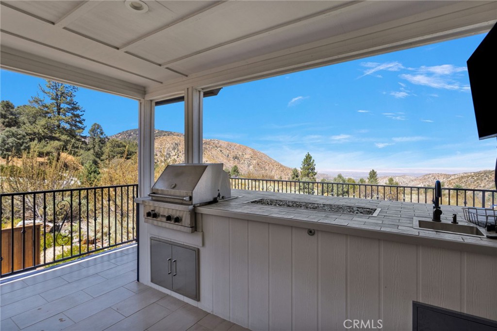 5548 Locarno Property Photo 47