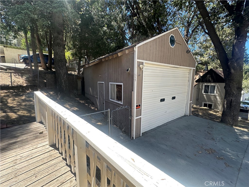 29145 Hook Creek Property Photo 3