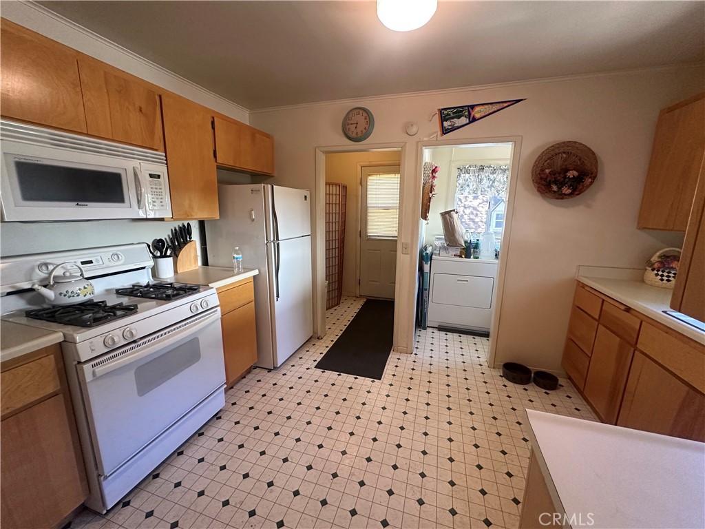 29145 Hook Creek Property Photo 5