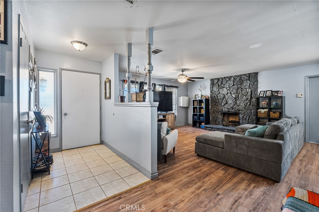 16371 Adelia Property Photo 4