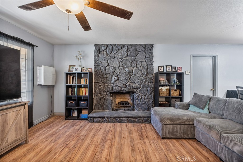 16371 Adelia Property Photo 7