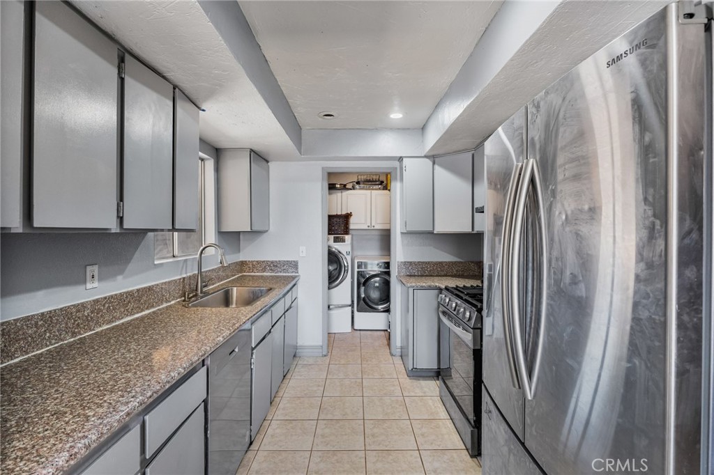 16371 Adelia Property Photo 10