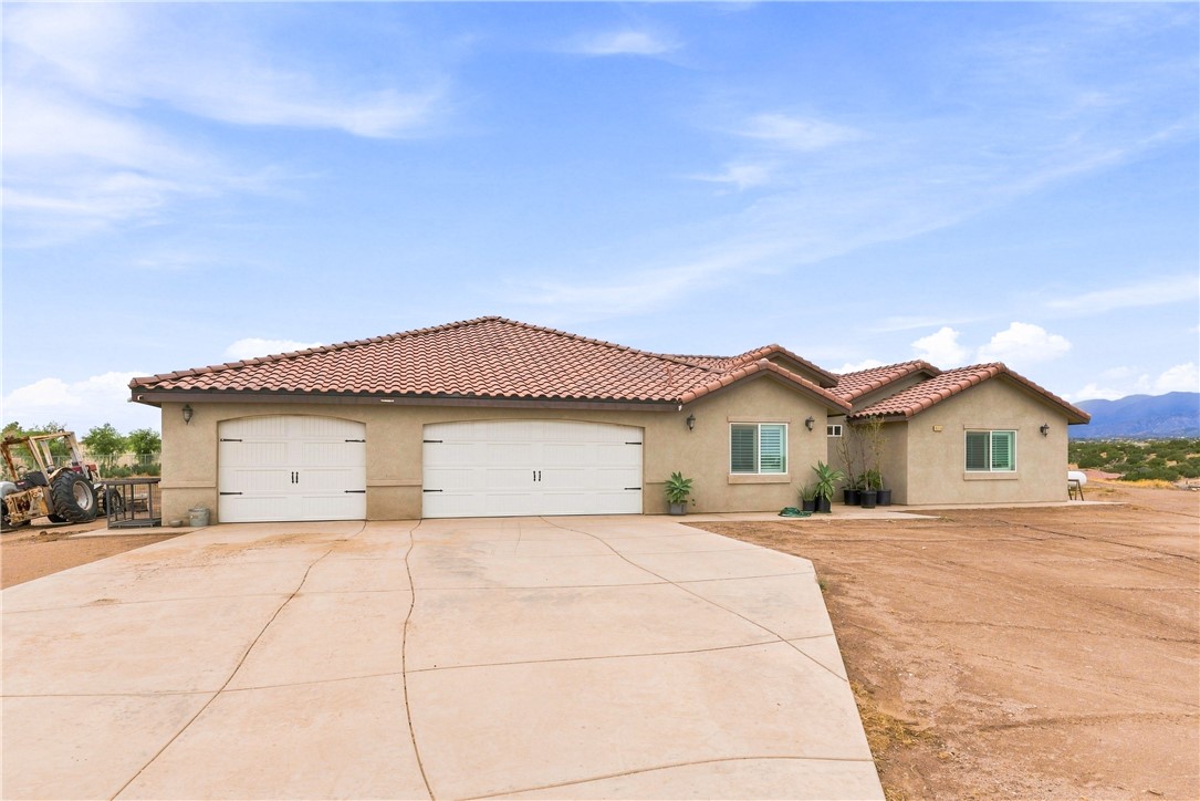 10215 Nielson Property Photo 5