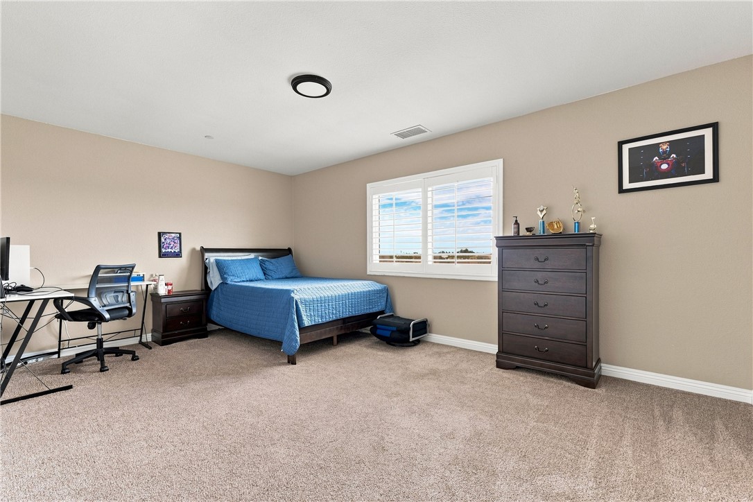 10215 Nielson Property Photo 29