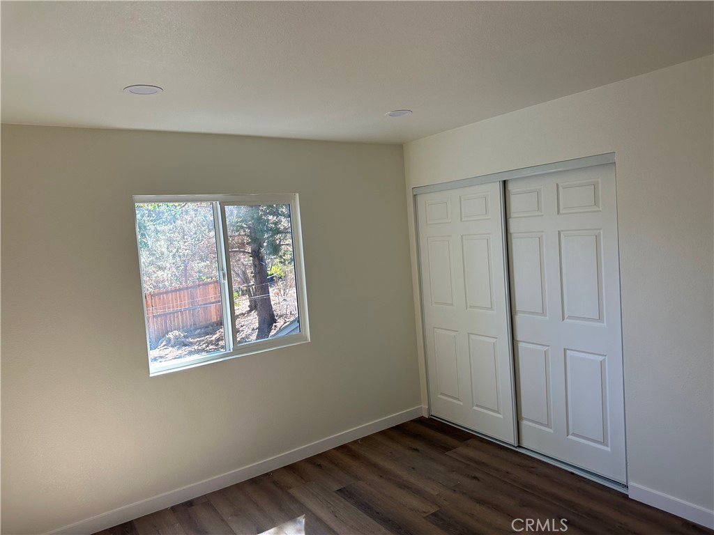 871 Maple Property Photo 6