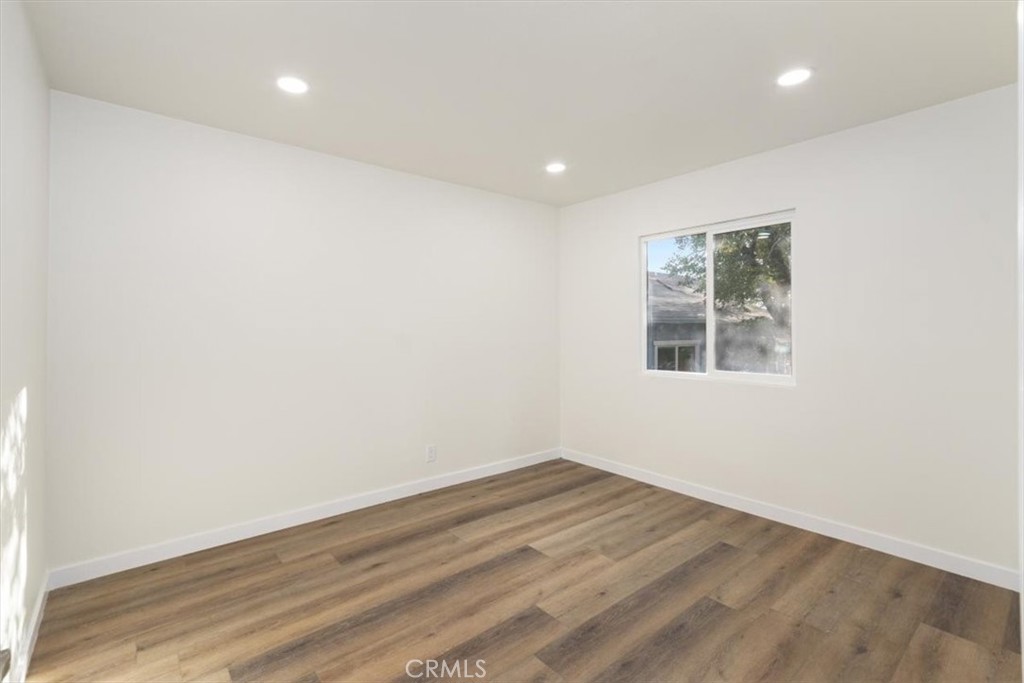 871 Maple Property Photo 14