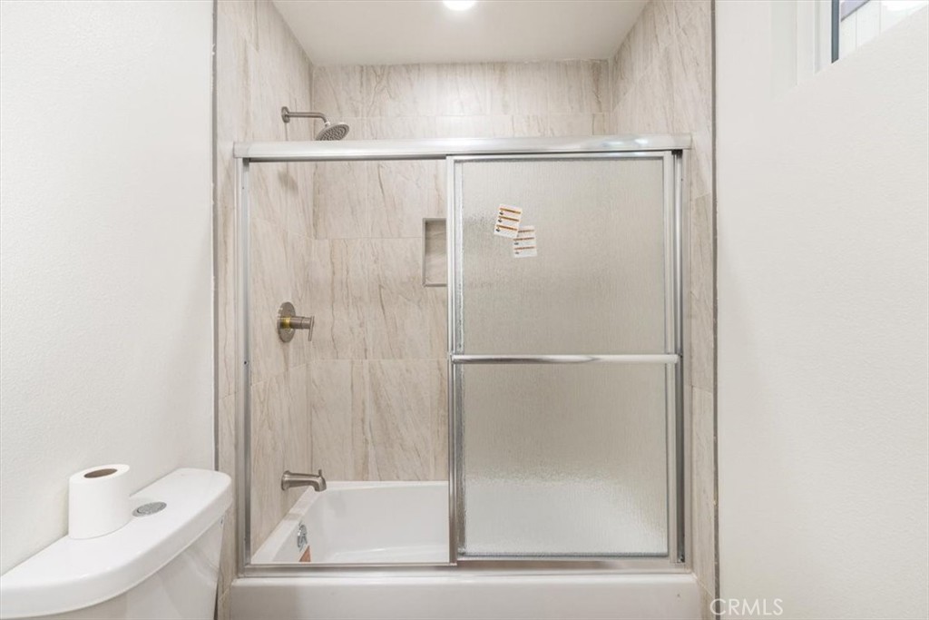 871 Maple Property Photo 17