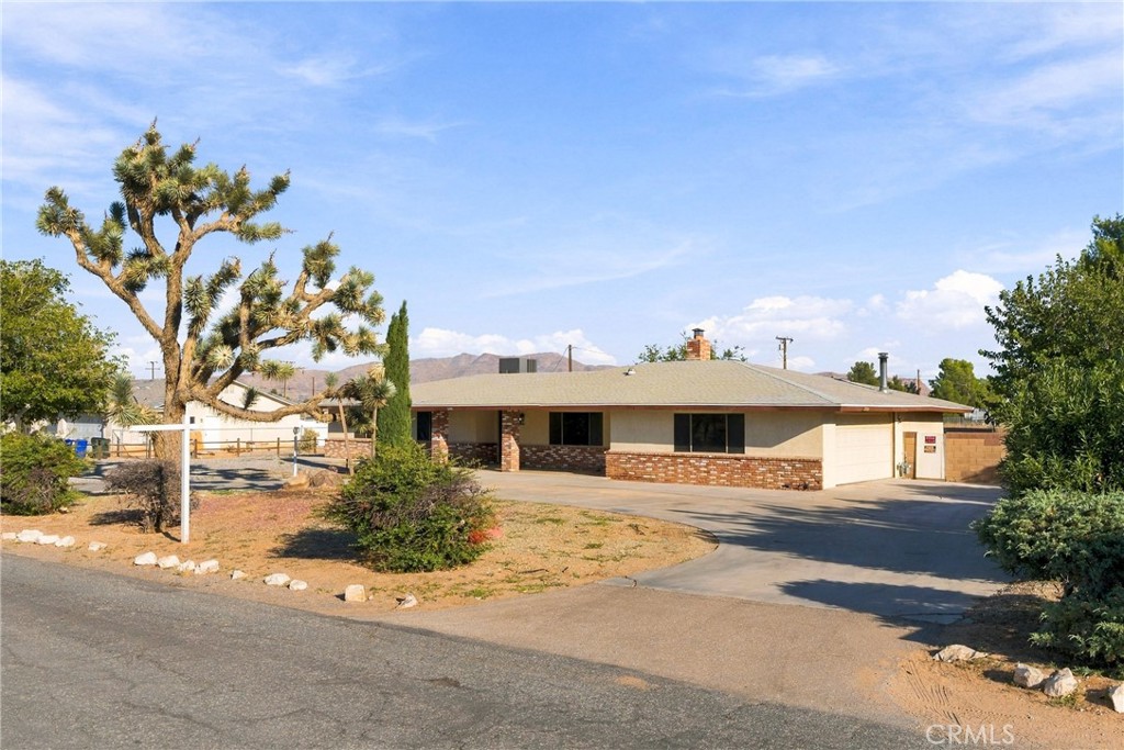 14805 Gayhead Property Photo 2