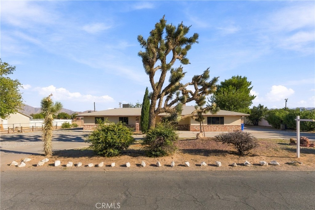 14805 Gayhead Property Photo 3