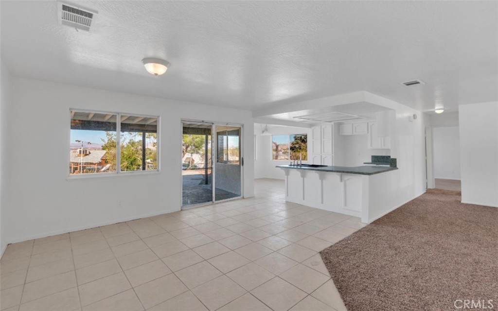 18606 Main Property Photo 9