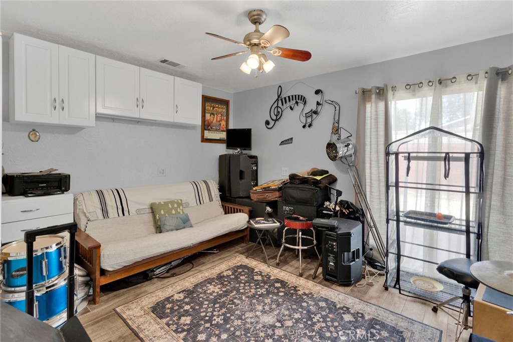 11846 Ivy Avenue Property Photo 16