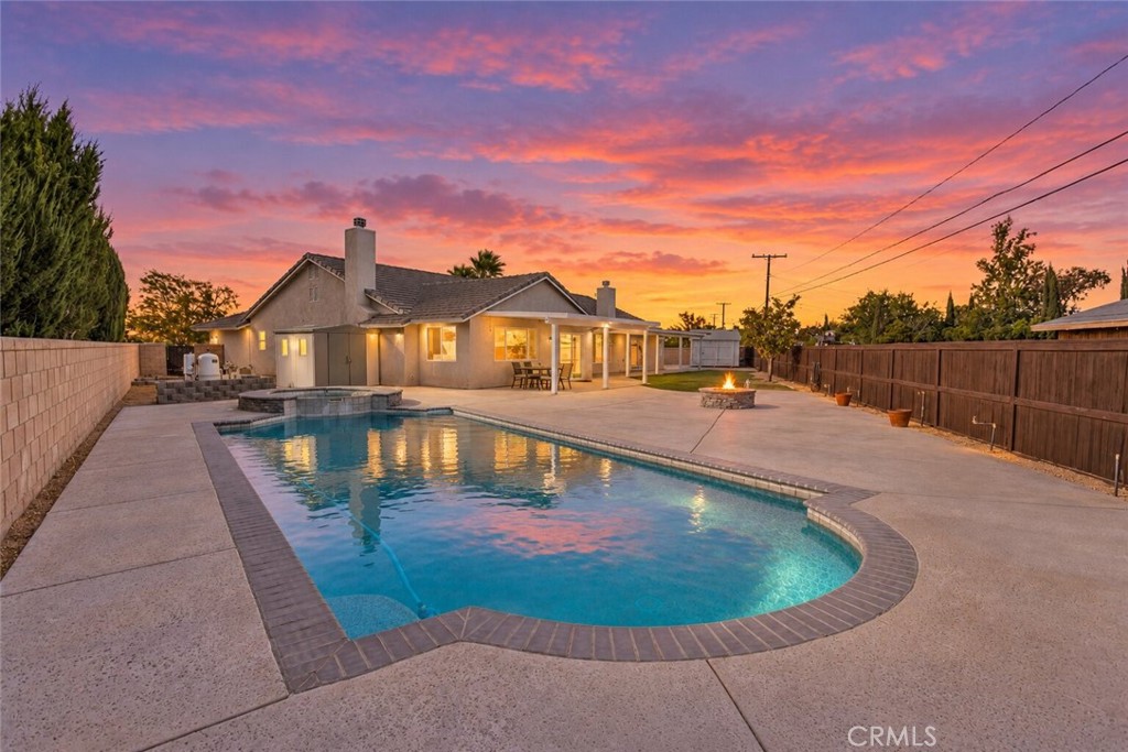 20463 Majestic Drive Property Photo 7