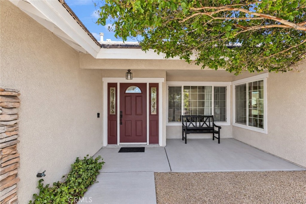 20463 Majestic Drive Property Photo 9