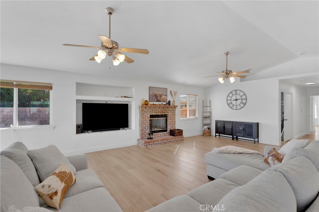 20463 Majestic Drive Property Photo 23