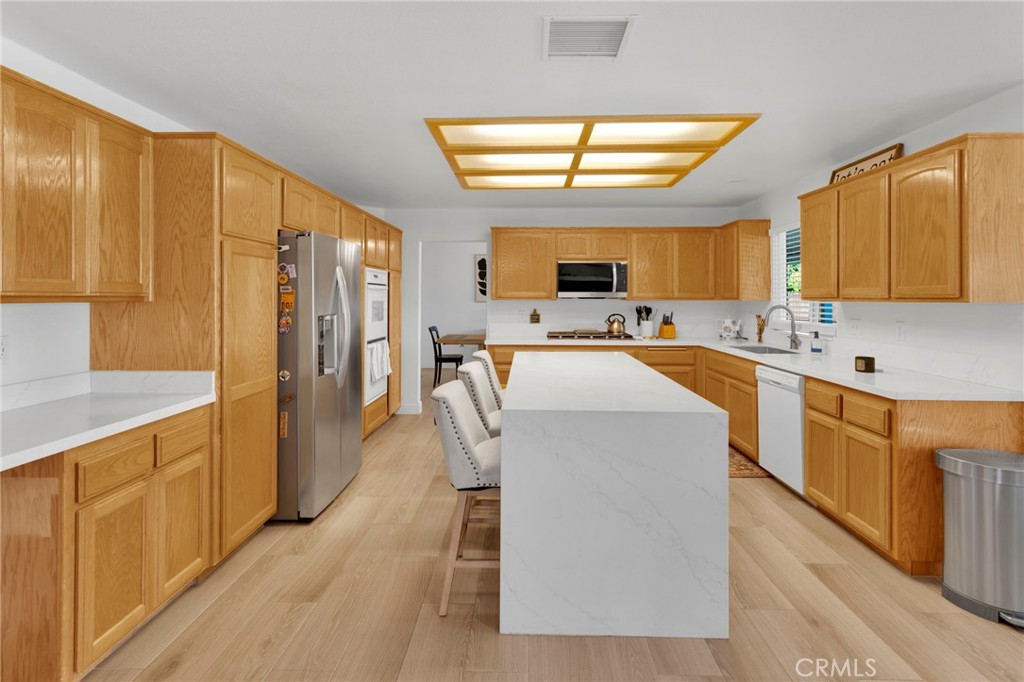 20463 Majestic Drive Property Photo 26