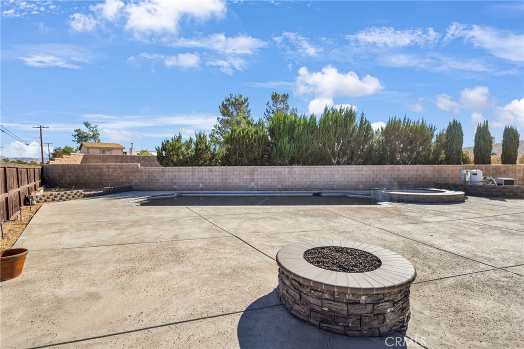 20463 Majestic Drive Property Photo 54