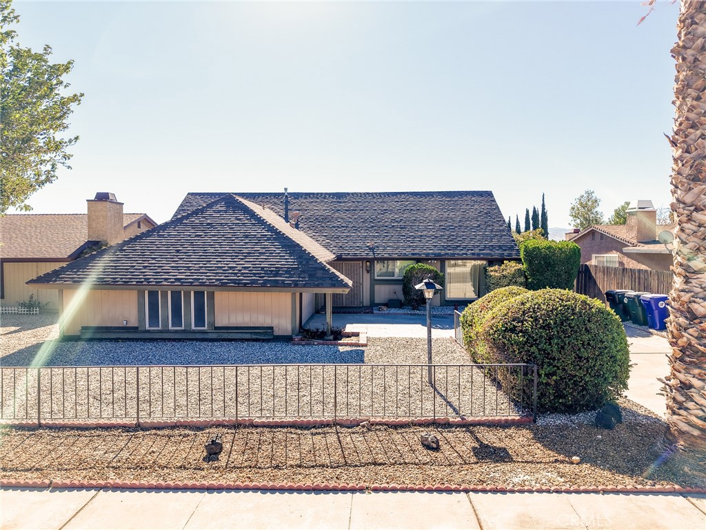 15560 Elmwood Drive Property Photo 2