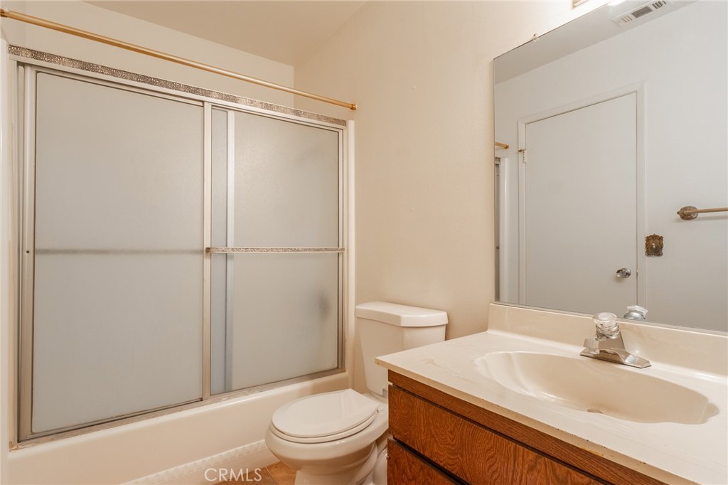 15560 Elmwood Drive Property Photo 10