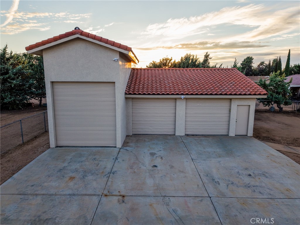15227 El Centro Street Property Photo 2