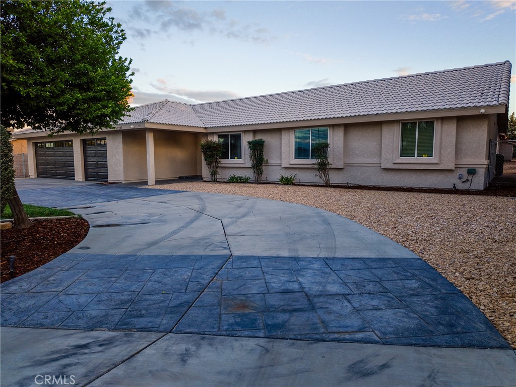15227 El Centro Street Property Photo 7