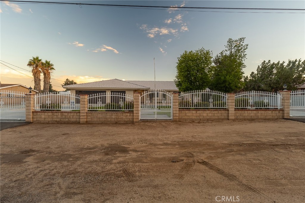 15227 El Centro Street Property Photo 44
