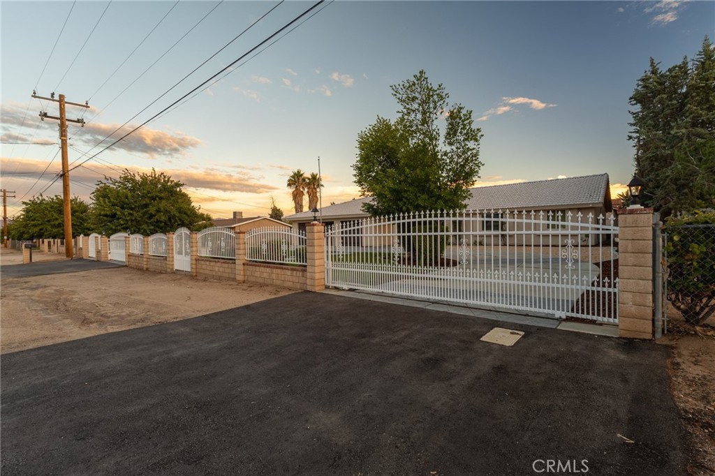 15227 El Centro Street Property Photo 45