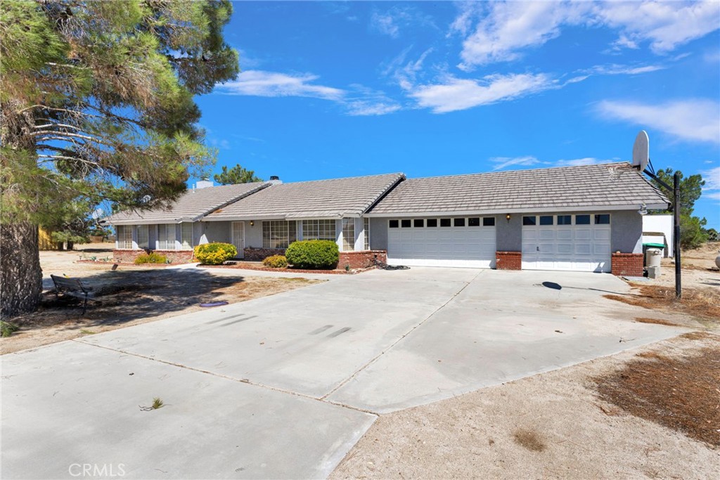 4374 Sunset Property Photo 3