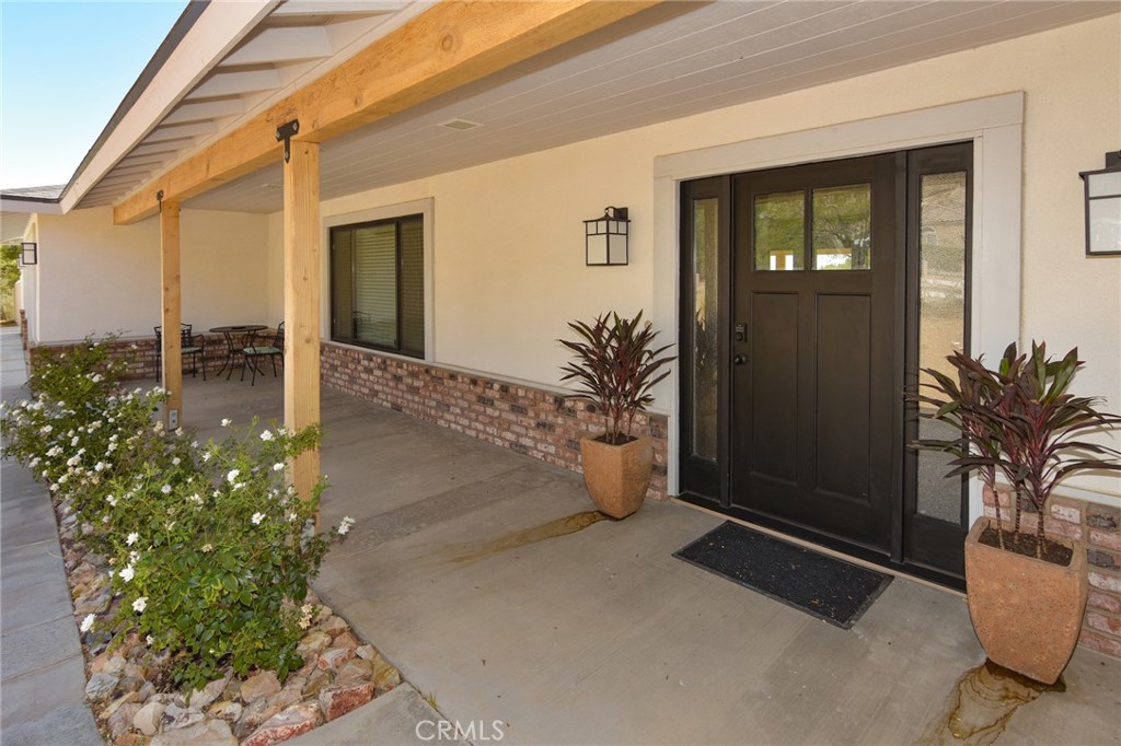 17170 Yucca Road Property Photo 9