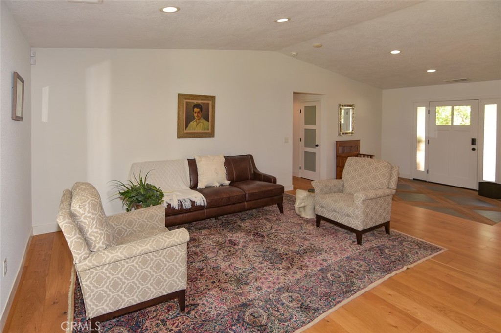 17170 Yucca Road Property Photo 12