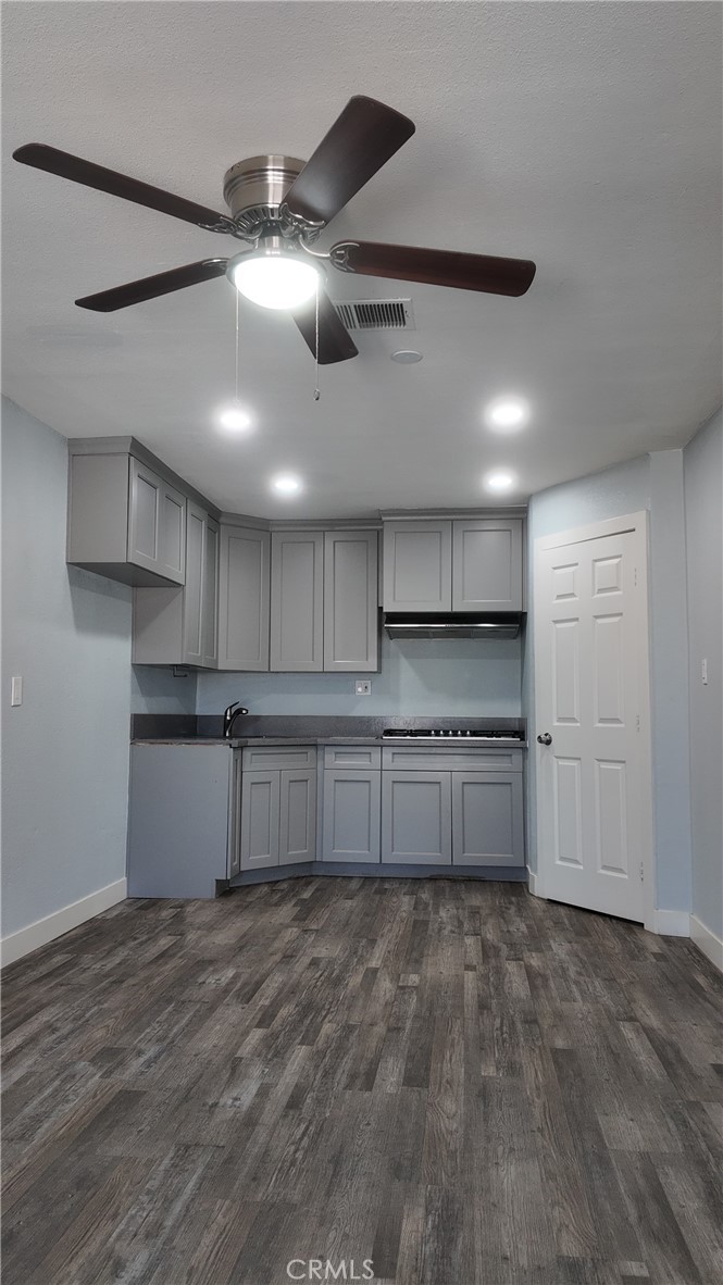 18985 Centennial Street Property Photo 5