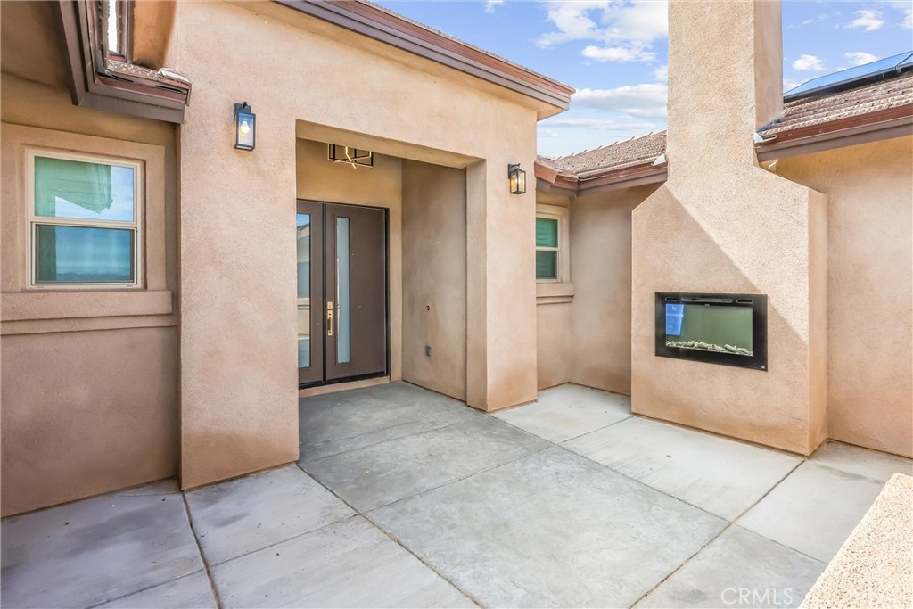39581 Mountain View Property Photo 6