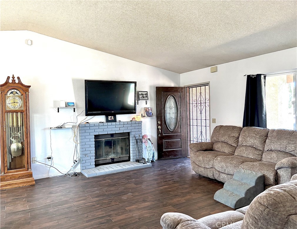 18805 Yucca Property Photo 2