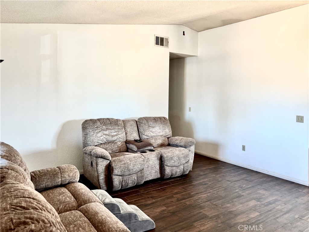 18805 Yucca Property Photo 3