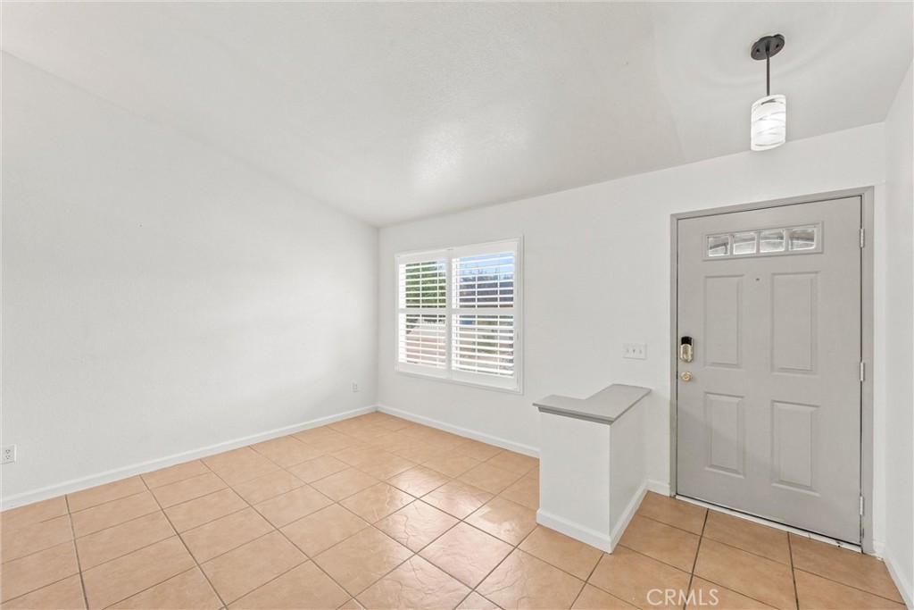 14806 Cypress Property Photo 3