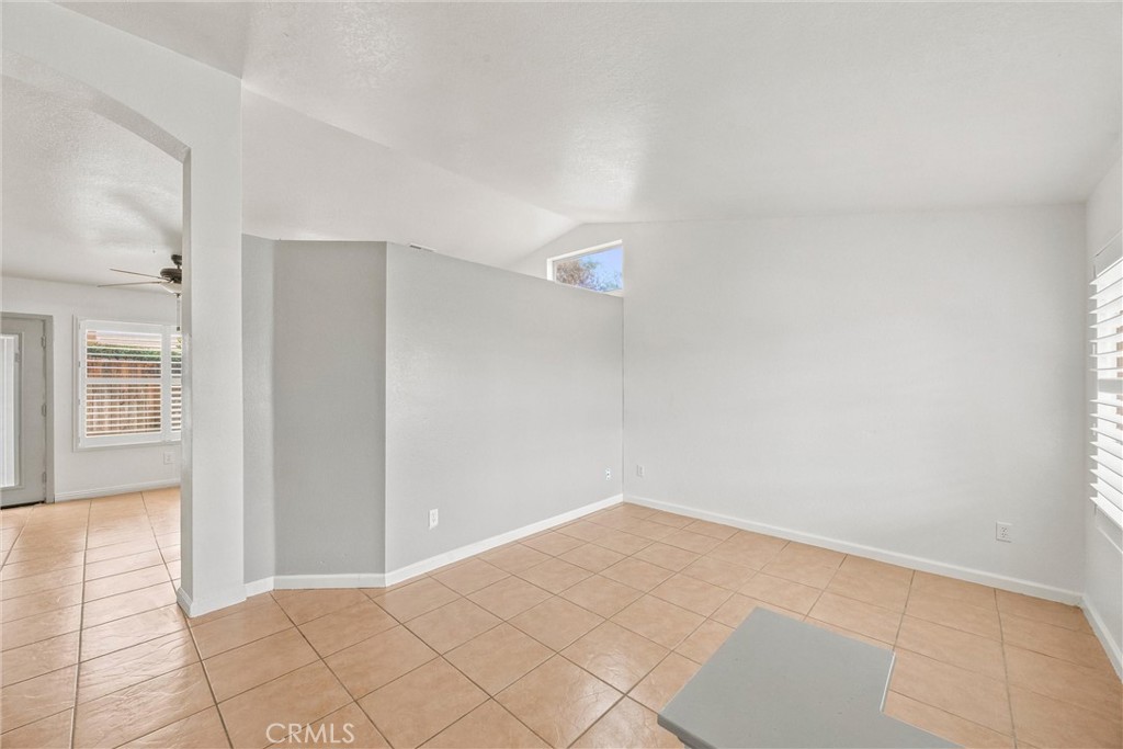 14806 Cypress Property Photo 4