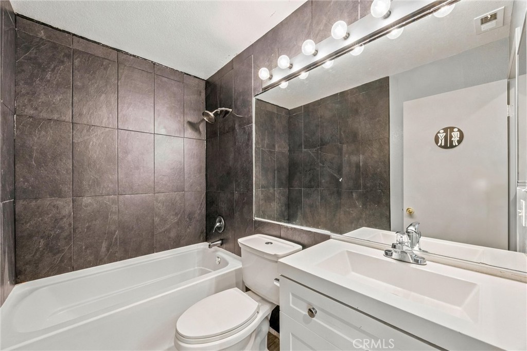 14806 Cypress Property Photo 27
