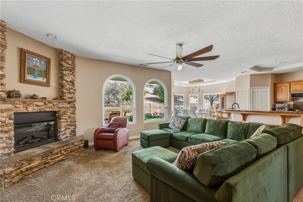 8071 Anaconda Avenue Property Photo 5