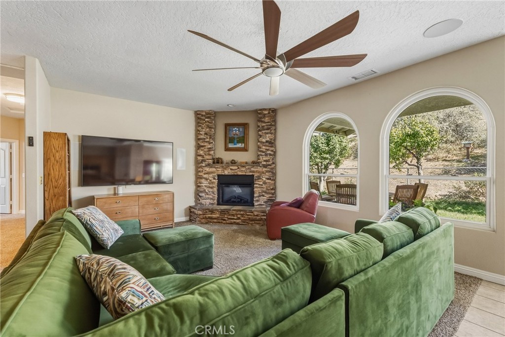 8071 Anaconda Avenue Property Photo 6