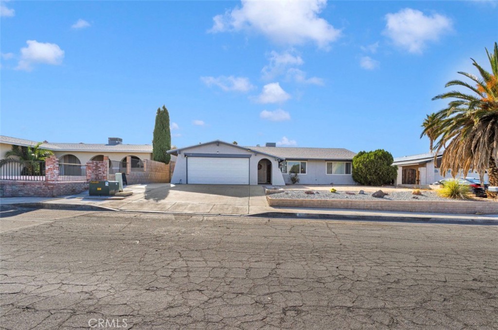 830 Cholla Property Photo 2