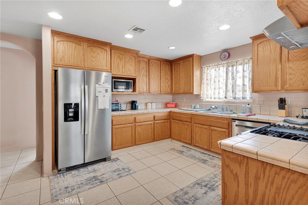 16165 Pine Property Photo 12