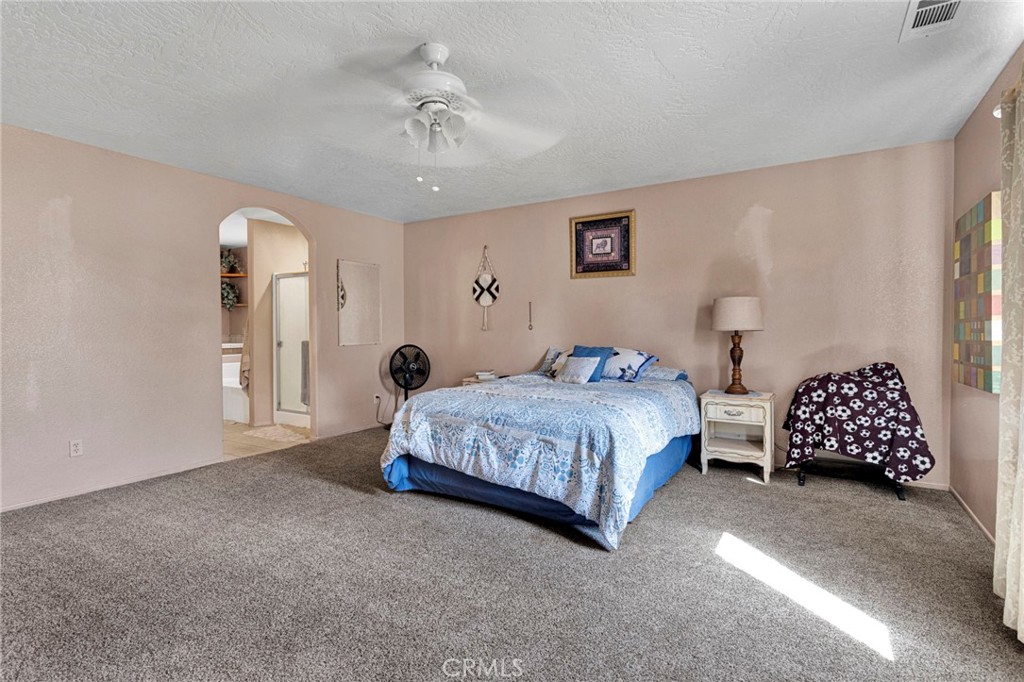 16165 Pine Property Photo 24