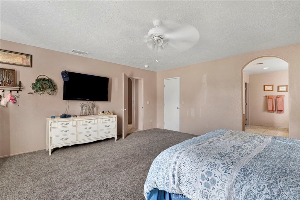 16165 Pine Property Photo 25