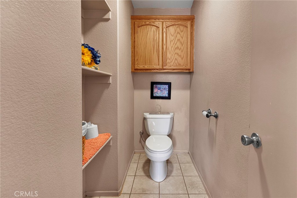 16165 Pine Property Photo 29