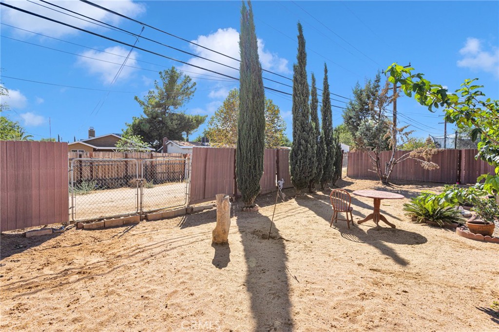 16165 Pine Property Photo 39