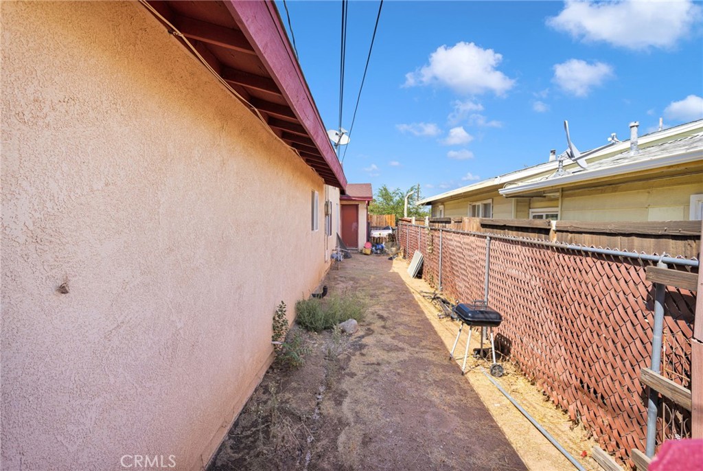 16165 Pine Property Photo 40
