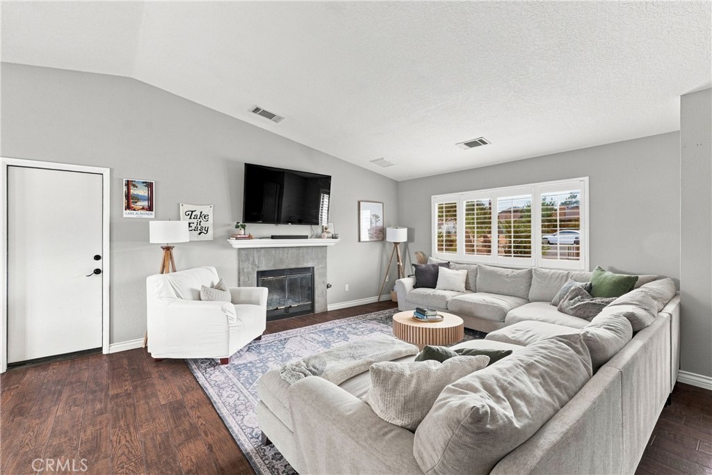 8333 Paisley Property Photo 7