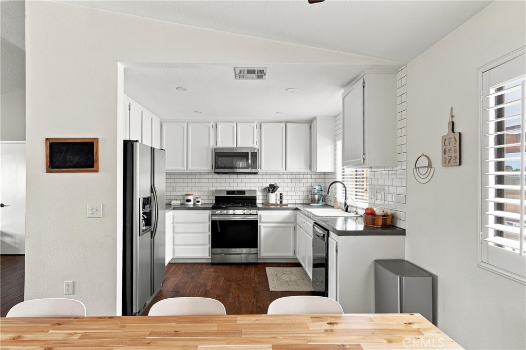 8333 Paisley Property Photo 11