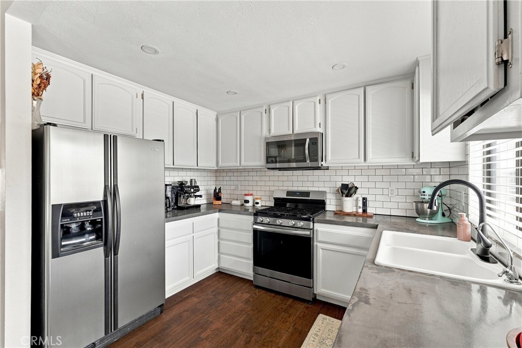 8333 Paisley Property Photo 12