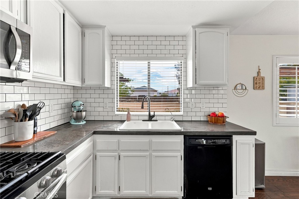 8333 Paisley Property Photo 14